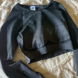 Gymshark women’s crop top